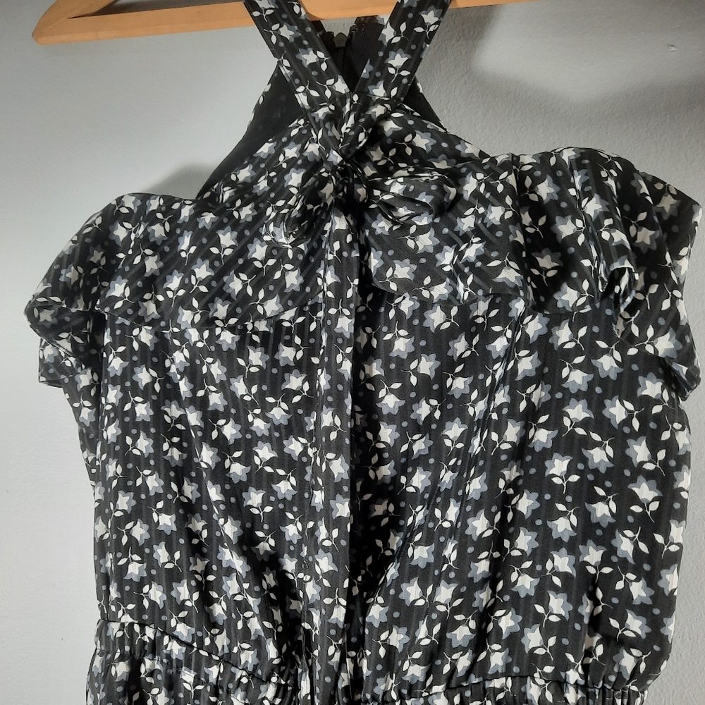 LOFT black,  gray & white floral romper Sz SP - Picture 2 of 7